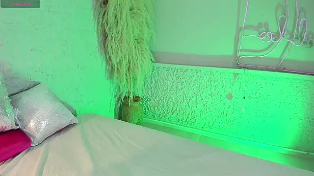 ArticaBelle online show from November 2025 04:37:01 AM