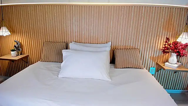 ArticaBelle online show from April 2026 04:13:02 AM