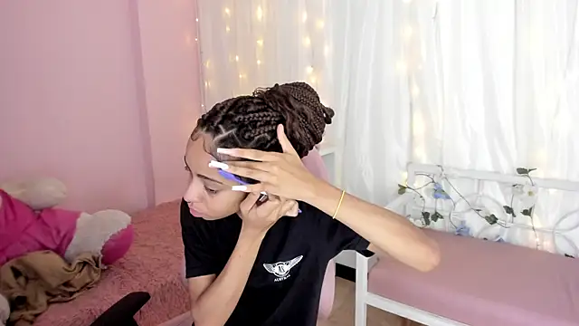 Snapshot of Abigail_Wilson_ chatting on March 2025 08:32:02 PM Abigail Wilson online show from March 2025 08:32:02 PM