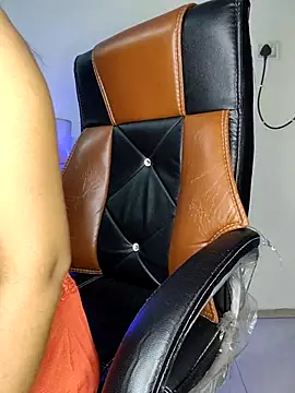 Black-Pearll online show from March 2025 05:29:02 PM