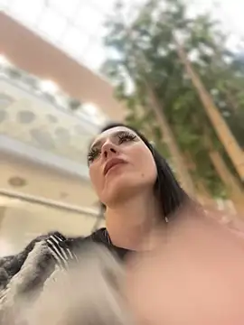 Snapshot of Roxana-Sexy chatting on December 2024 09:17:02 AM Roxana-Sexy online show from December 2024 09:17:02 AM