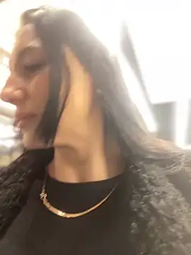 Snapshot of Roxana-Sexy chatting on January 2025 07:13:02 AM Roxana-Sexy online show from January 2025 07:13:02 AM