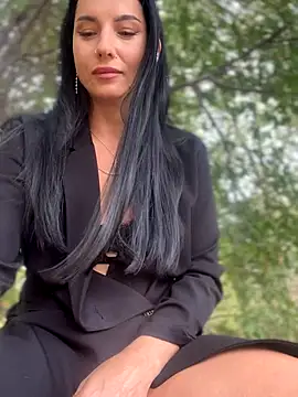 Snapshot of Roxana-Sexy chatting on September 2025 02:55:01 AM Roxana-Sexy online show from September 2025 02:55:01 AM