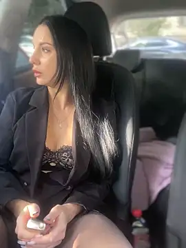 Snapshot of Roxana-Sexy chatting on October 2025 03:40:01 AM Roxana-Sexy online show from October 2025 03:40:01 AM