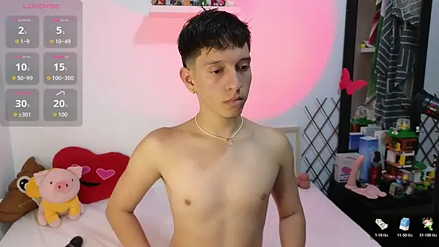 milky  boy  online show from November 2025 04:00:01 AM