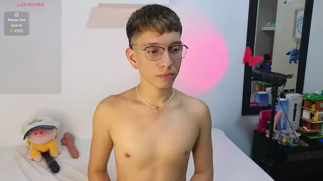 milky  boy  online show from June 2026 02:12:01 AM