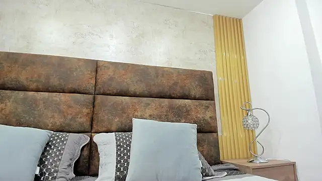 AuroraBon online show from December 2025 02:38:01 AM