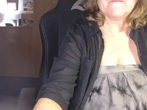 Snapshot of _sunshine__ chatting on December 2024 07:42:01 PM sunshine online show from December 2024 07:42:01 PM