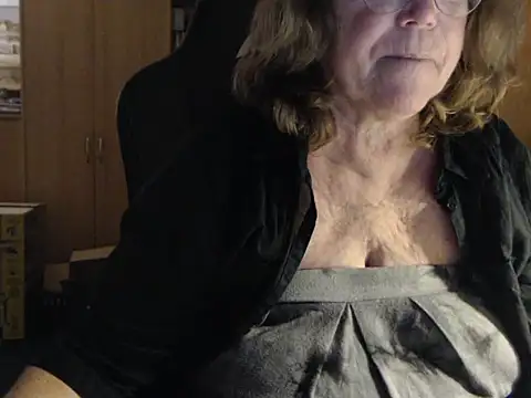 Snapshot of _sunshine__ chatting on December 2024 06:38:01 PM sunshine online show from December 2024 06:38:01 PM