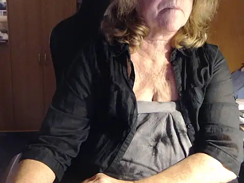 Snapshot of _sunshine__ chatting on January 2025 05:04:02 PM sunshine online show from January 2025 05:04:02 PM