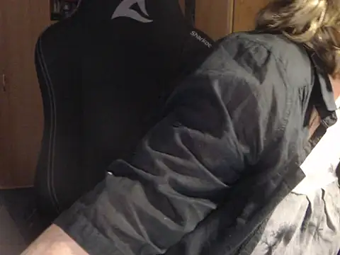 Snapshot of _sunshine__ chatting on February 2025 06:37:01 PM sunshine online show from February 2025 06:37:01 PM