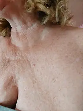 Snapshot of _sunshine__ chatting on September 2025 01:45:01 PM sunshine online show from September 2025 01:45:01 PM