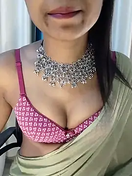 Snapshot of Rinika_67 chatting on June 2026 03:03:02 PM Rinika 67 online show from June 2026 03:03:02 PM