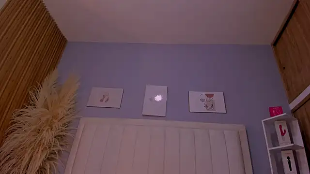 Paula-Brown1 online show from October 2025 07:47:02 PM