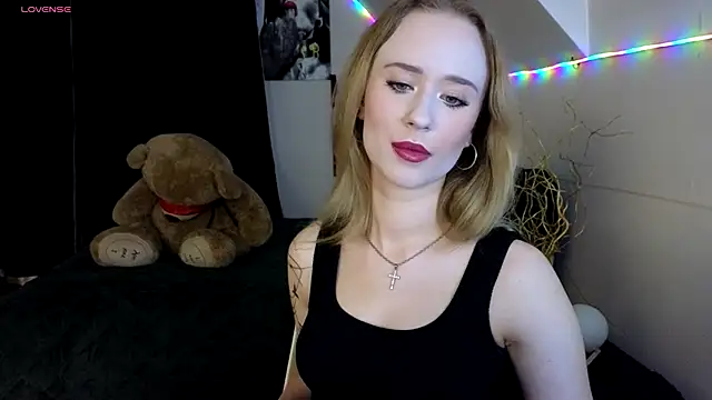 SashaBrooks online show from September 2025 06:08:02 PM