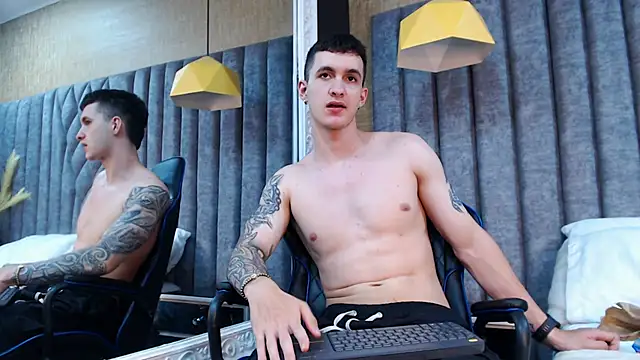 JacksonOlsenn online show from January 2025 06:34:02 PM