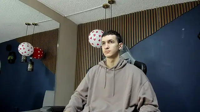 JacksonOlsenn online show from February 2025 12:16:02 PM