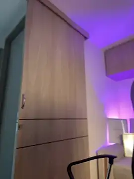 Snapshot of maddy_bronw_ chatting on January 2025 10:35:01 PM maddy bronw online show from January 2025 10:35:01 PM