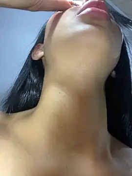 Snapshot of maddy_bronw_ chatting on February 2025 11:58:02 PM maddy bronw online show from February 2025 11:58:02 PM