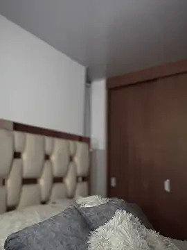 Snapshot of maddy_bronw_ chatting on February 2025 03:12:02 AM maddy bronw online show from February 2025 03:12:02 AM