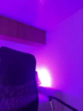 Snapshot of maddy_bronw_ chatting on February 2025 11:21:02 PM maddy bronw online show from February 2025 11:21:02 PM