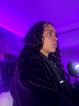 NINA 18 YEARS online show from November 2025 10:30:01 PM