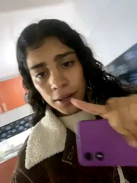 NINA 18 YEARS online show from November 2025 10:31:01 PM