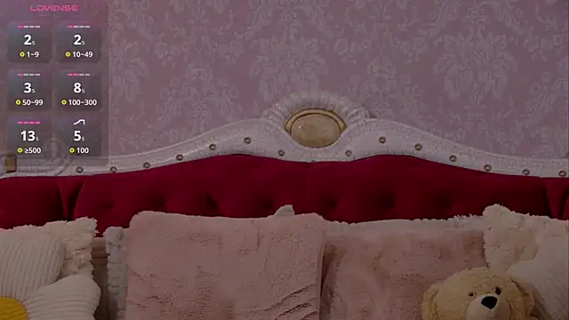 Snapshot of AngeliqueSkye chatting on September 2025 03:07:02 AM AngeliqueSkye online show from September 2025 03:07:02 AM