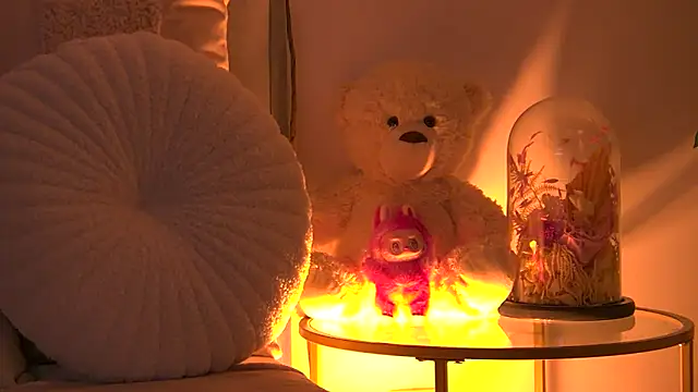 Snapshot of AngeliqueSkye chatting on October 2025 03:14:01 AM AngeliqueSkye online show from October 2025 03:14:01 AM