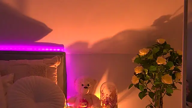 Snapshot of AngeliqueSkye chatting on October 2025 04:15:02 AM AngeliqueSkye online show from October 2025 04:15:02 AM