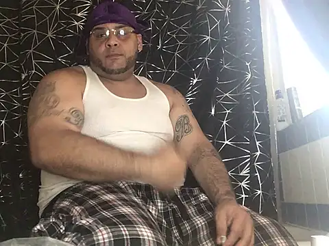 Snapshot of fatboyjayohh126 chatting on December 2024 10:20:01 PM fatboyjayohh126 online show from December 2024 10:20:01 PM