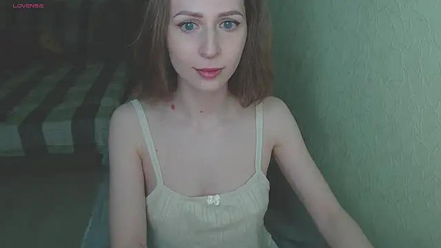 OaklynDobson online show from February 2025 04:37:01 PM