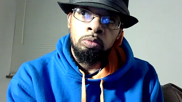 Snapshot of WhiskeyWood_DuhGOD chatting on February 2025 02:08:01 AM WhiskeyWood DuhGOD online show from February 2025 02:08:01 AM