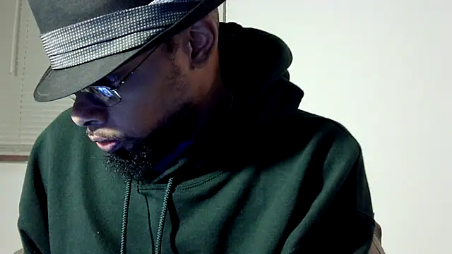 Snapshot of WhiskeyWood_DuhGOD chatting on February 2025 02:25:01 AM WhiskeyWood DuhGOD online show from February 2025 02:25:01 AM