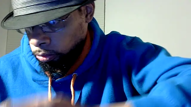 Snapshot of WhiskeyWood_DuhGOD chatting on February 2025 02:26:02 AM WhiskeyWood DuhGOD online show from February 2025 02:26:02 AM