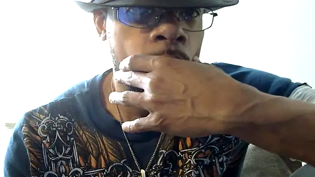 Snapshot of WhiskeyWood_DuhGOD chatting on February 2025 05:43:01 PM WhiskeyWood DuhGOD online show from February 2025 05:43:01 PM