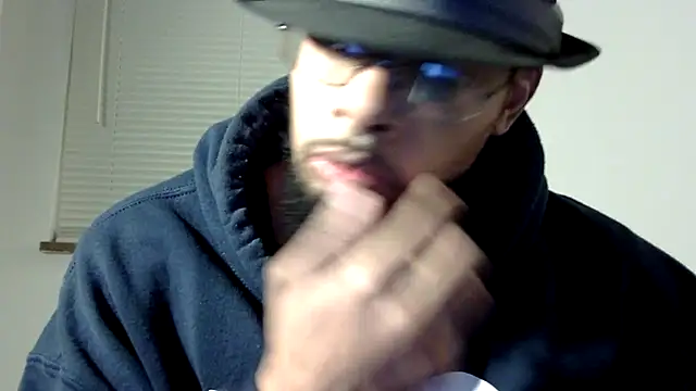 Snapshot of WhiskeyWood_DuhGOD chatting on February 2025 02:17:02 AM WhiskeyWood DuhGOD online show from February 2025 02:17:02 AM