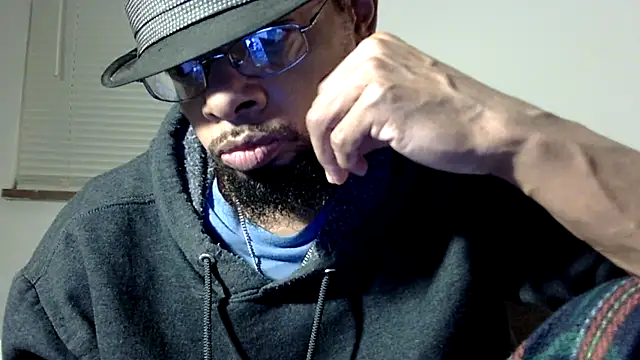 Snapshot of WhiskeyWood_DuhGOD chatting on February 2025 02:17:02 AM WhiskeyWood DuhGOD online show from February 2025 02:17:02 AM