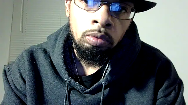 Snapshot of WhiskeyWood_DuhGOD chatting on February 2025 02:20:01 AM WhiskeyWood DuhGOD online show from February 2025 02:20:01 AM