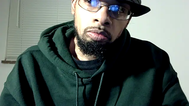 Snapshot of WhiskeyWood_DuhGOD chatting on March 2025 02:30:02 AM WhiskeyWood DuhGOD online show from March 2025 02:30:02 AM