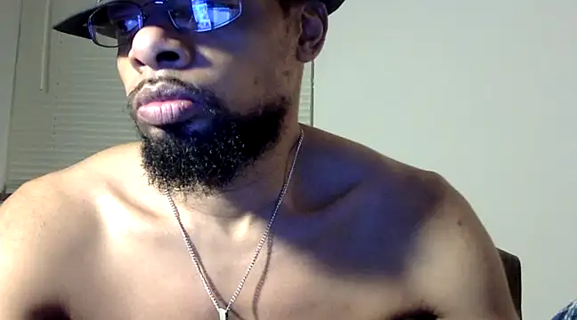 Snapshot of WhiskeyWood_DuhGOD chatting on March 2025 01:30:02 AM WhiskeyWood DuhGOD online show from March 2025 01:30:02 AM