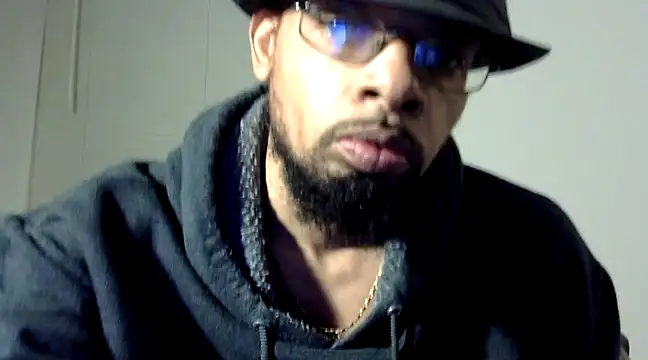 Snapshot of WhiskeyWood_DuhGOD chatting on March 2025 12:49:01 AM WhiskeyWood DuhGOD online show from March 2025 12:49:01 AM