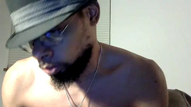 Snapshot of WhiskeyWood_DuhGOD chatting on March 2025 01:13:01 AM WhiskeyWood DuhGOD online show from March 2025 01:13:01 AM