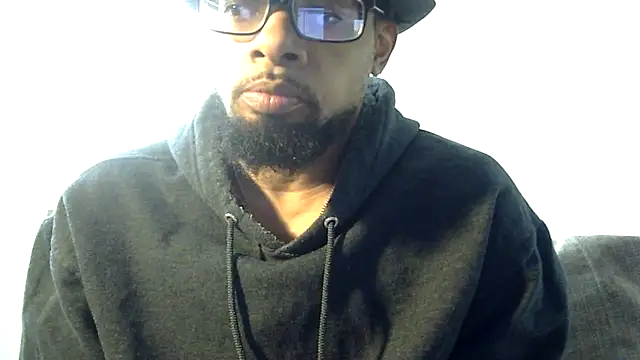 Snapshot of WhiskeyWood_DuhGOD chatting on October 2025 04:17:02 PM WhiskeyWood DuhGOD online show from October 2025 04:17:02 PM