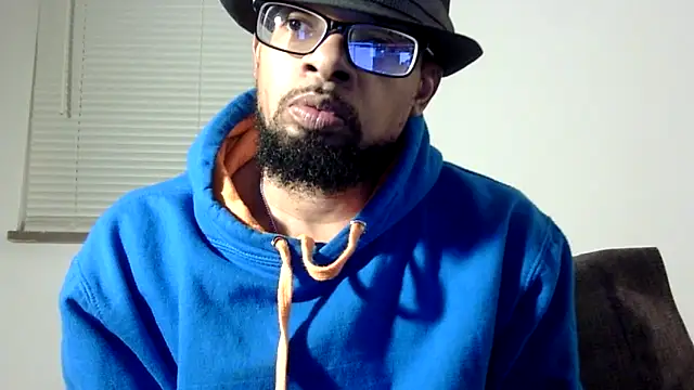 Snapshot of WhiskeyWood_DuhGOD chatting on October 2025 01:24:02 AM WhiskeyWood DuhGOD online show from October 2025 01:24:02 AM