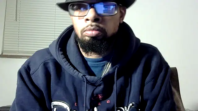 Snapshot of WhiskeyWood_DuhGOD chatting on November 2025 02:28:01 AM WhiskeyWood DuhGOD online show from November 2025 02:28:01 AM