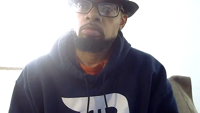 Snapshot of WhiskeyWood_DuhGOD chatting on November 2025 05:52:01 PM WhiskeyWood DuhGOD online show from November 2025 05:52:01 PM