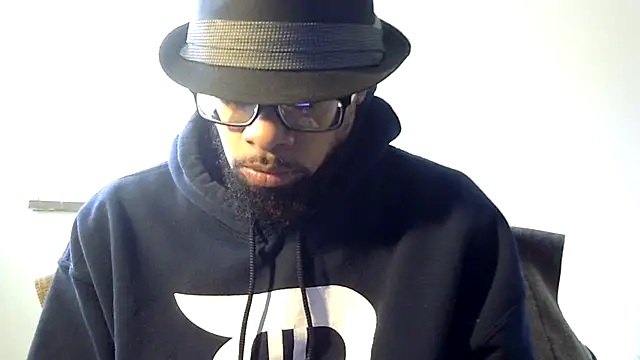 Snapshot of WhiskeyWood_DuhGOD chatting on November 2025 06:01:02 PM WhiskeyWood DuhGOD online show from November 2025 06:01:02 PM