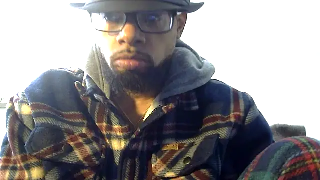 Snapshot of WhiskeyWood_DuhGOD chatting on February 2026 05:40:02 PM WhiskeyWood DuhGOD online show from February 2026 05:40:02 PM