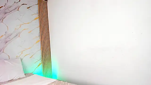 coralcarter1 online show from November 2025 03:45:02 PM